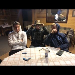 Meet your Posher, Eli